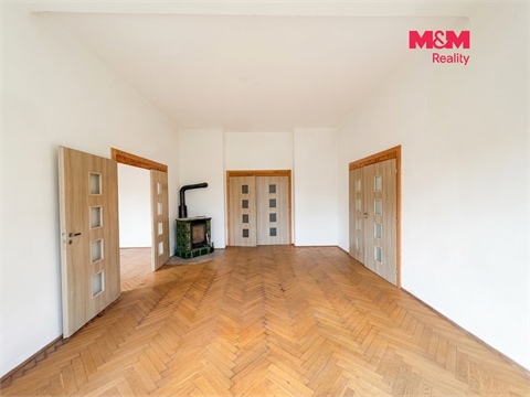Prodej rodinného domu, 445 m² - 4