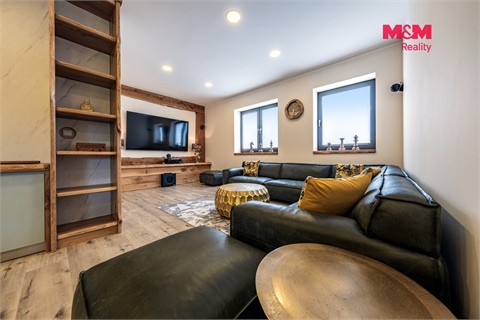 Prodej rodinného domu, 895 m² - 16