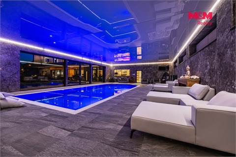 Prodej rodinného domu, 895 m² - 8