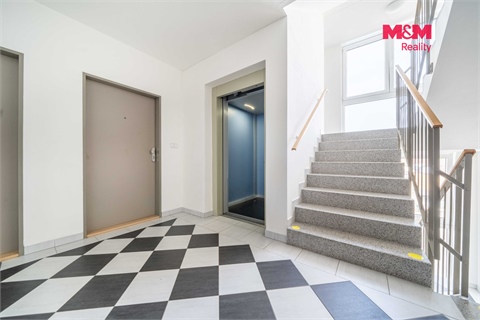 Pronájem bytu 1kk, 36 m² 12