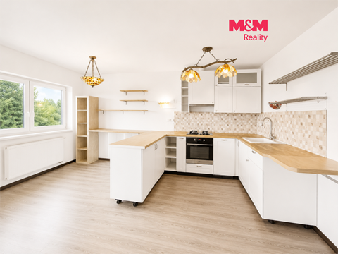 Pronájem bytu 3kk, 77 m² 0