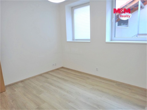 Pronájem bytu 4kk, 127 m² - 12
