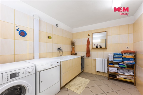Prodej rodinného domu, 262 m² 20