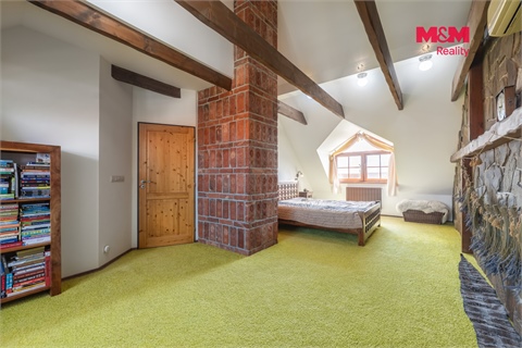 Prodej rodinného domu, 262 m² - 6