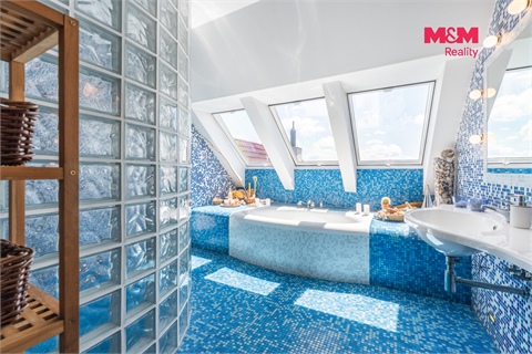 Prodej rodinného domu, 262 m² 10