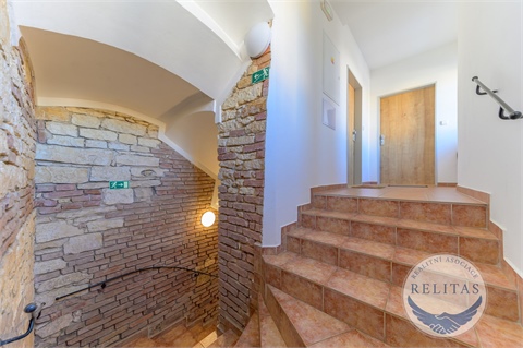 Pronájem bytu 2kk, 53 m² - 24