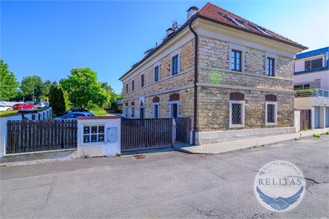 Pronájem bytu 2kk, 53 m² - 28