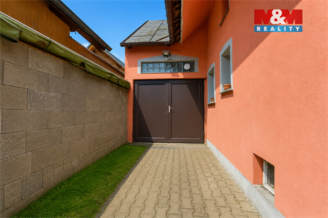 Prodej rodinného domu, 142 m² - 10