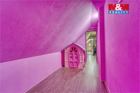 Prodej rodinného domu, 142 m² - 28