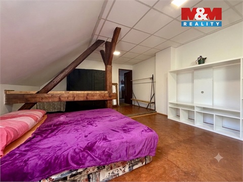 Prodej rodinného domu, 306 m² 8
