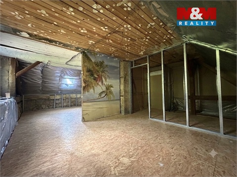 Prodej rodinného domu, 306 m² 16