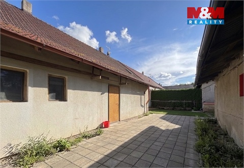 Prodej rodinného domu, 306 m² - 6