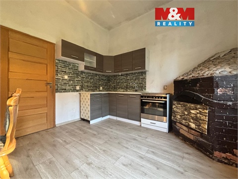 Pronájem bytu 3+1, 100 m² 0