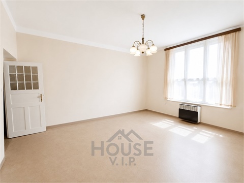 Prodej bytu 1+1, 55 m² 0