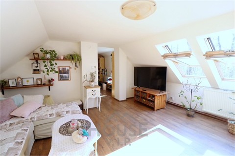 Prodej rodinného domu, 206 m² - 8