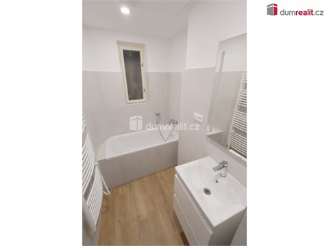 Pronájem bytu 2kk, 57 m² 14