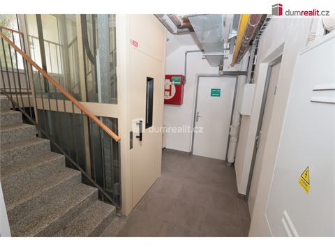 Prodej bytu 2+1, 66 m² 24