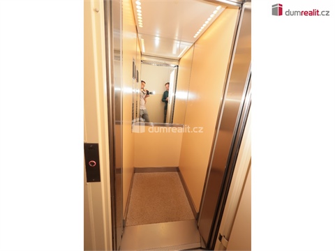 Prodej bytu 2+1, 66 m² 22
