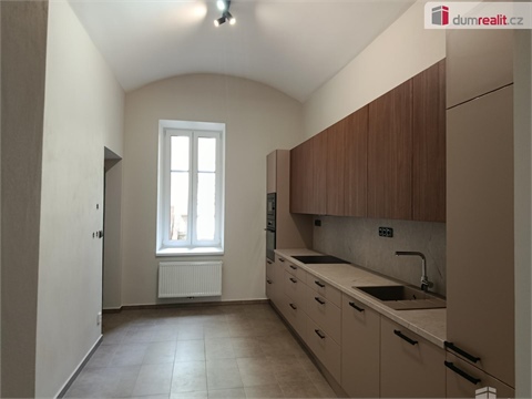 Pronájem bytu 1+1, 36 m² 2