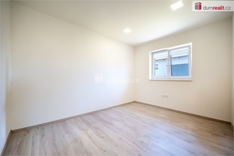 Prodej rodinného domu, 144 m² - 18