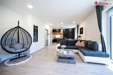 Prodej rodinného domu, 144 m² 28