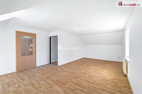 Prodej rodinného domu, 220 m² 12