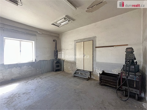 Pronájem výrobního objektu, 292 m² 2