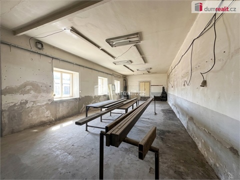 Pronájem výrobního objektu, 292 m² - 0
