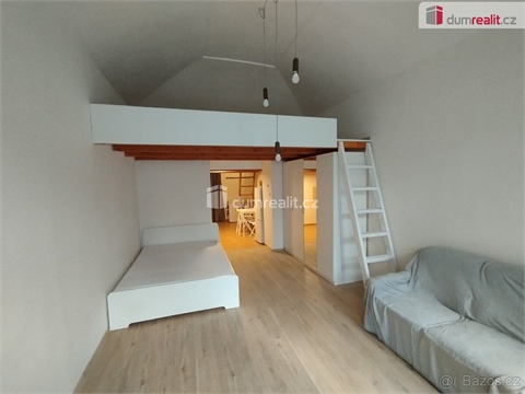 Pronájem bytu 2kk, 34 m² - 2