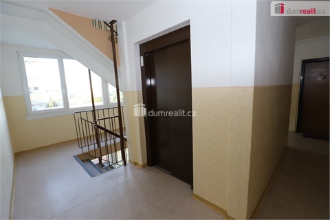 Pronájem bytu 4kk, 78 m² 12