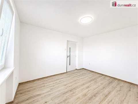 Pronájem bytu 2+1, 75 m² - 10