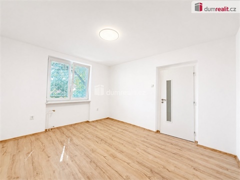 Pronájem bytu 2+1, 75 m² - 8