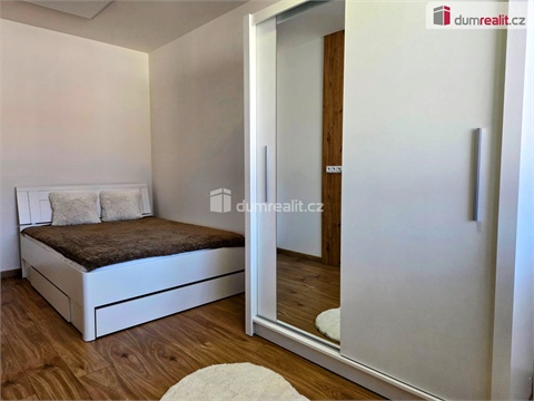 Pronájem bytu 1kk, 37 m² 2