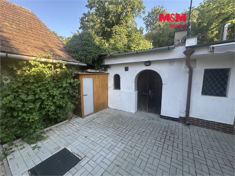 Prodej vinného sklepu, 80 m² 0