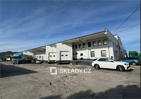 Pronájem skladu / haly, 1 200 m² 2