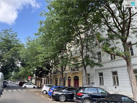 Pronájem bytu 3kk, 83 m² - 12