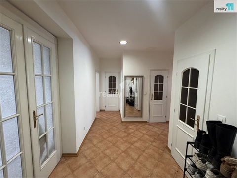Pronájem bytu 3kk, 83 m² 12