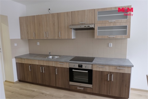 Pronájem bytu 2+1, 63 m² 2