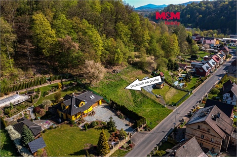 Prodej stavebního pozemku, 1 493 m² 0