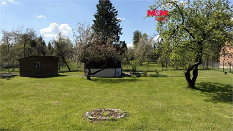 Prodej stavebního pozemku, 1 364 m² 0