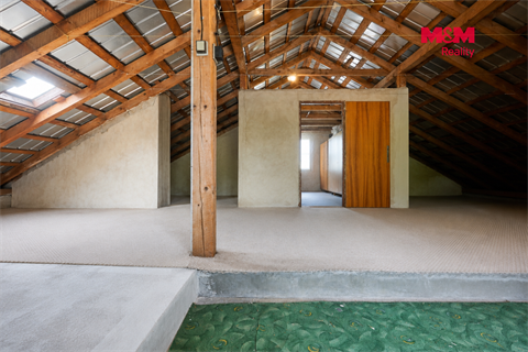 Prodej rodinného domu, 260 m² - 22