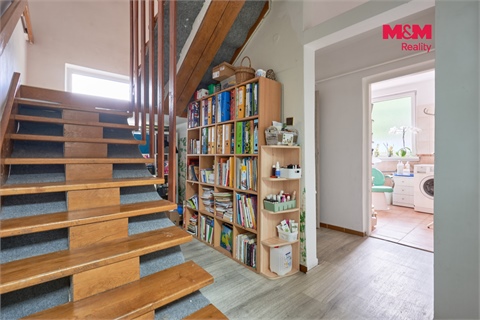 Prodej rodinného domu, 260 m² - 10