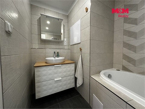 Pronájem bytu 3+1, 72 m² 2