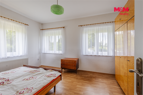 Prodej rodinného domu, 200 m² - 8