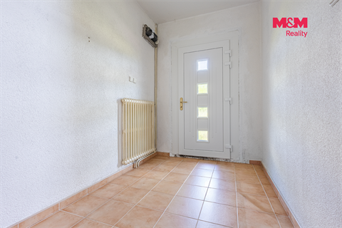 Prodej rodinného domu, 200 m² - 14