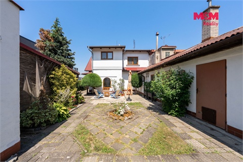 Prodej rodinného domu, 128 m² - 14