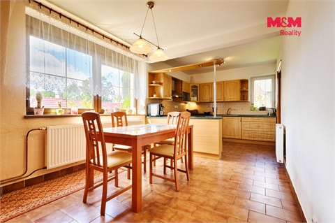 Prodej rodinného domu, 202 m² - 4