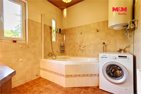 Prodej rodinného domu, 202 m² - 10