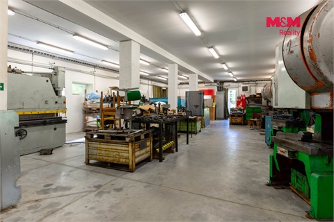 Prodej výrobního objektu, 803 m² 2