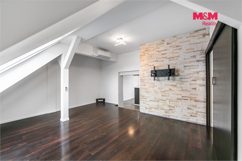 Prodej bytu 2+1, 88 m² - 2